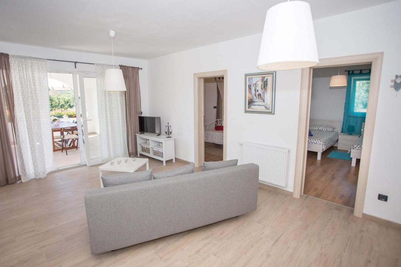 Apartment Mario 2 Poreč Buitenkant foto