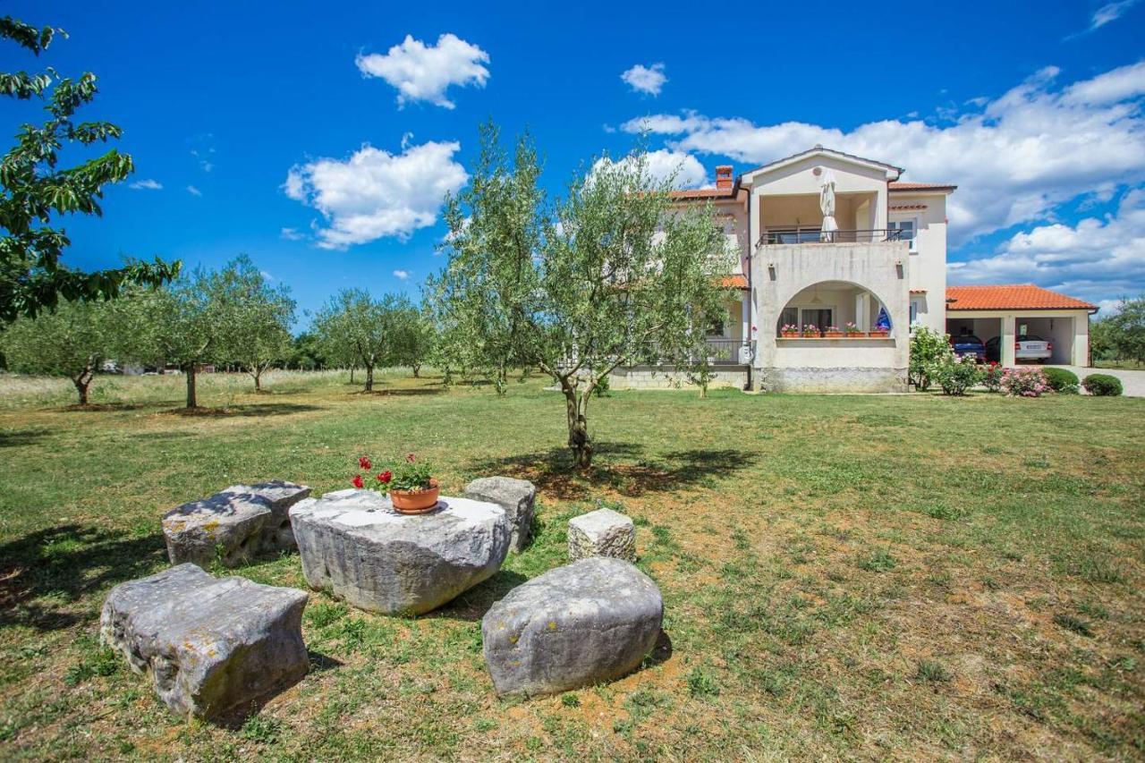 Apartment Mario 2 Poreč Buitenkant foto